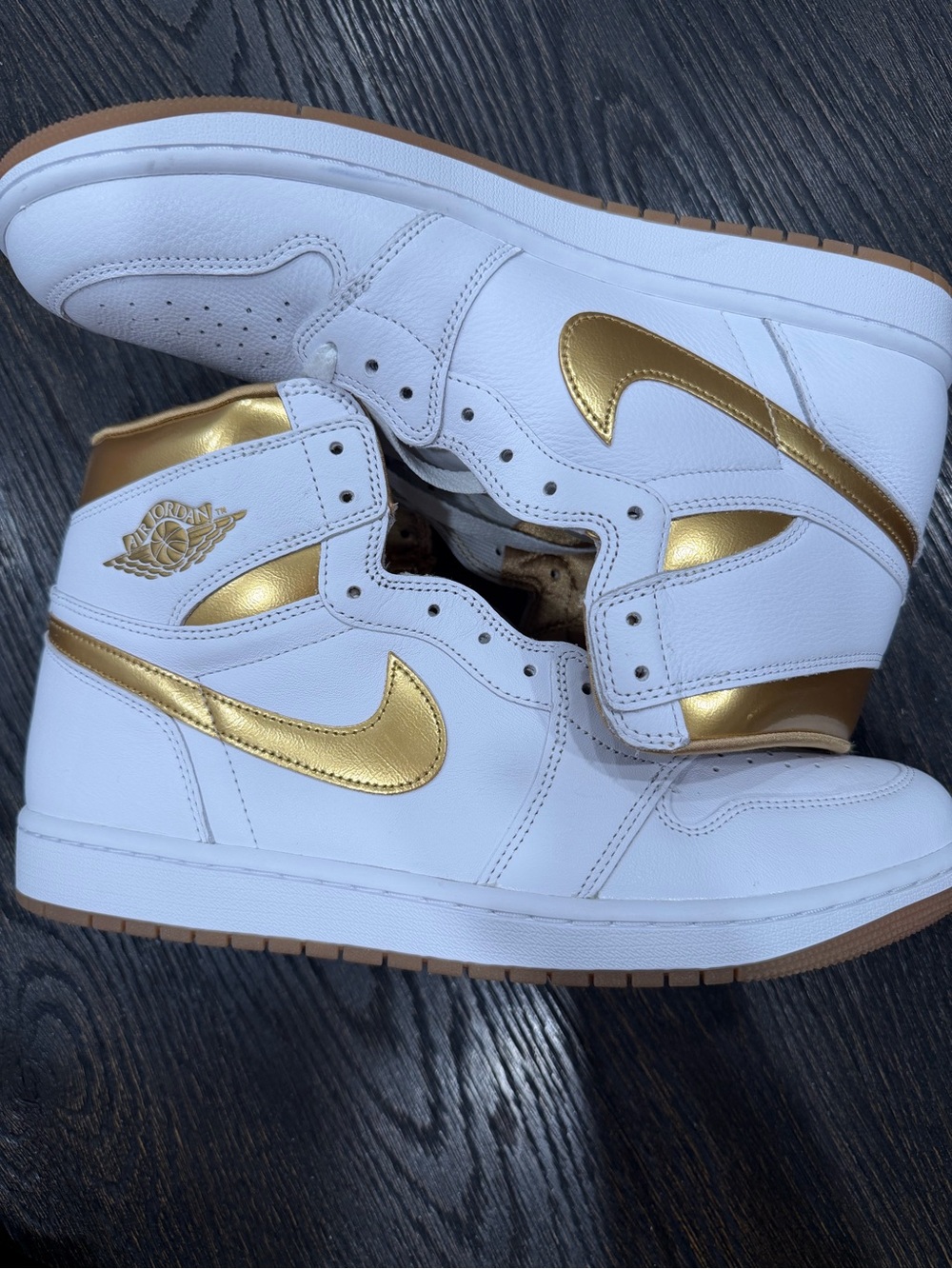 Jordan 1 Retro High OG Women's Shoes White-Metallic Gold size 13